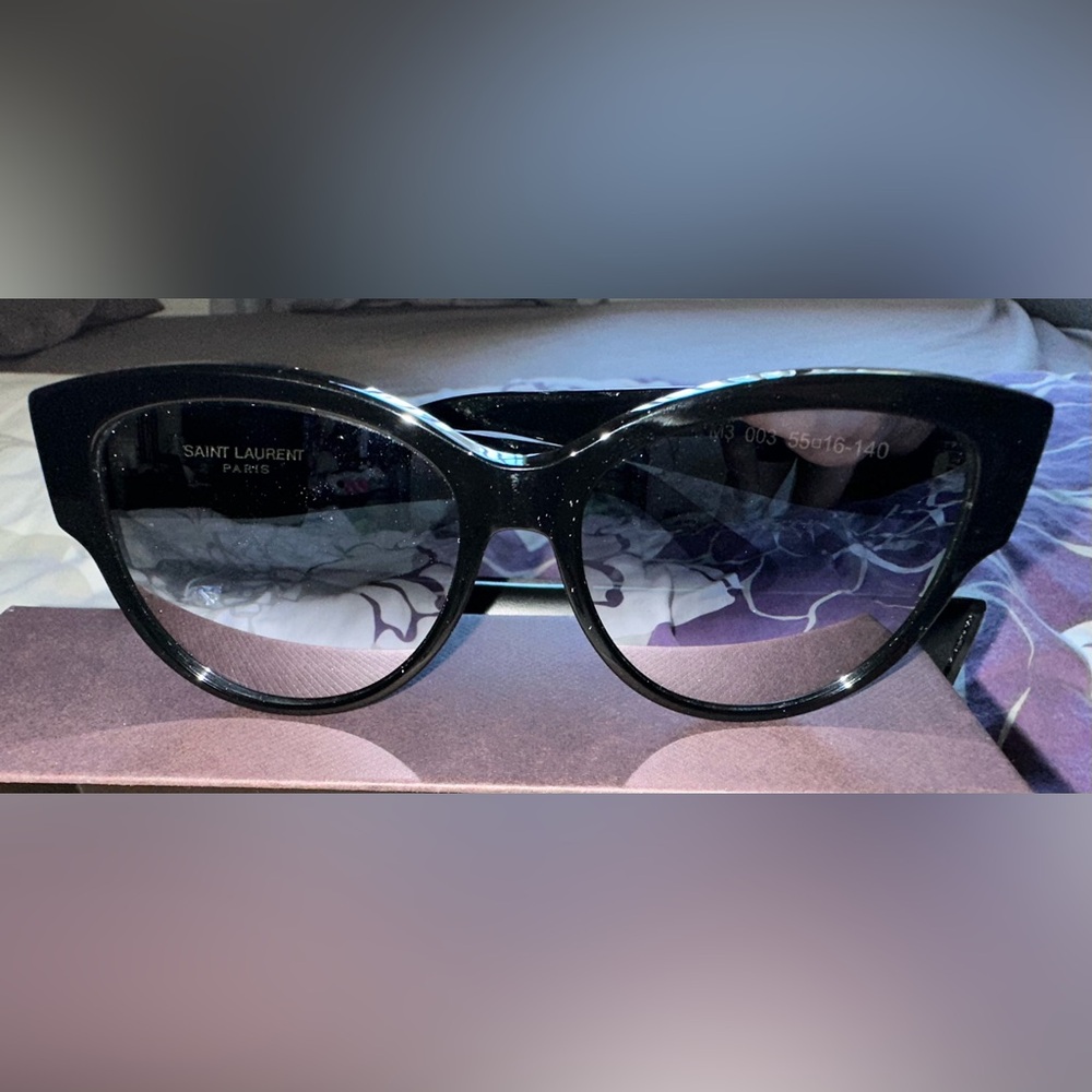 SAINT LAURENT SL M3 SUNGLASSES IN BLACK